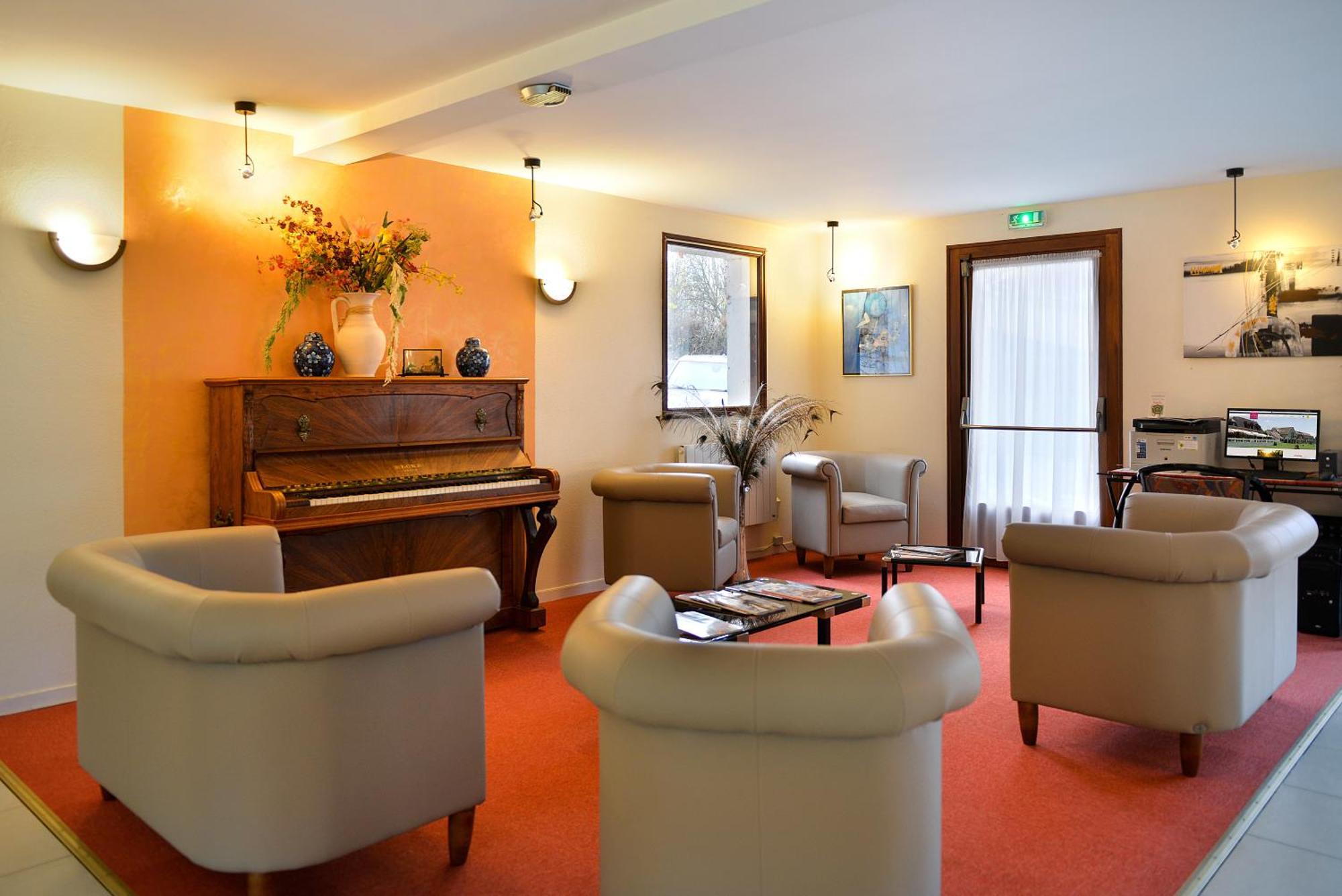 Hotel Restaurant Le Relais De Pouilly Экстерьер фото