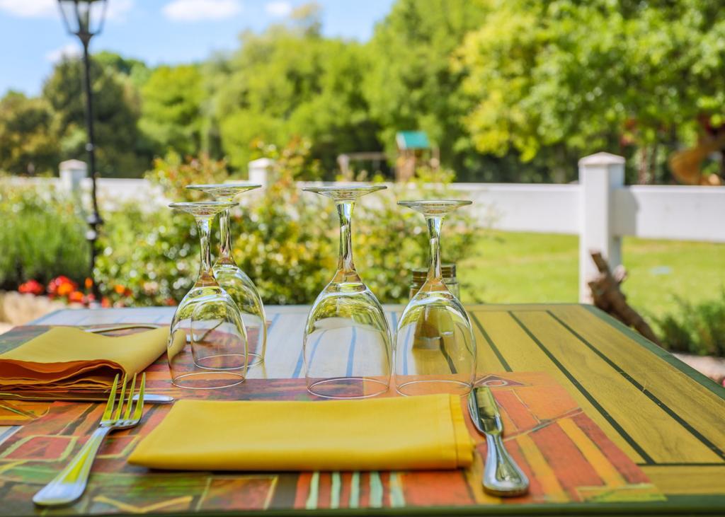 Hotel Restaurant Le Relais De Pouilly Экстерьер фото